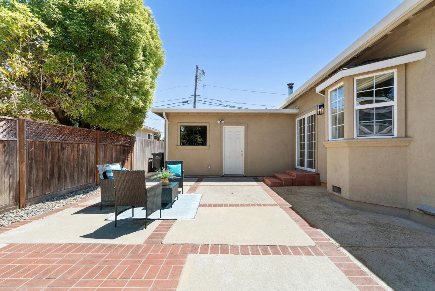 1855 Rodriguez ST