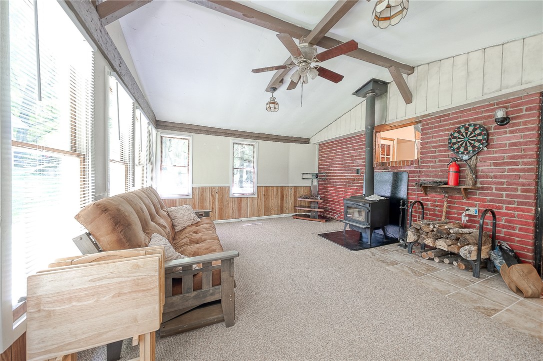 106 Deer Rd
