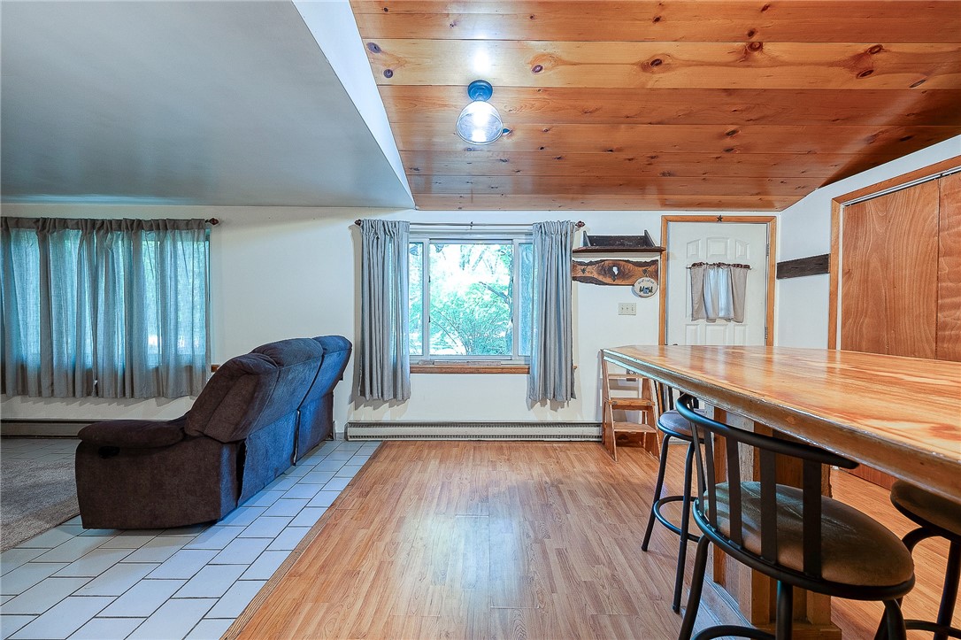 106 Deer Rd