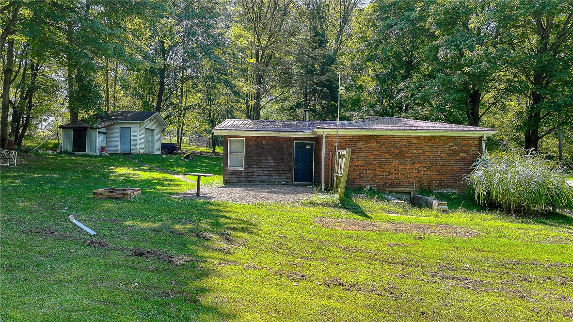 106 Deer Rd