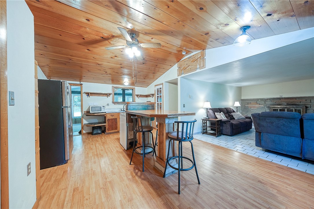 106 Deer Rd