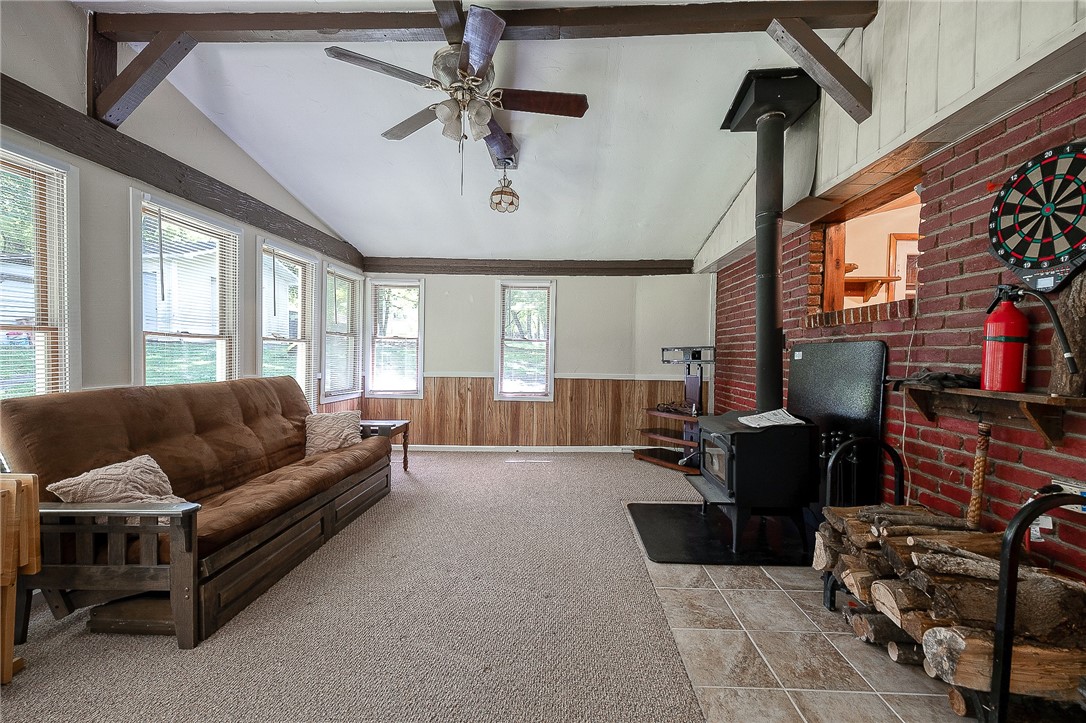 106 Deer Rd