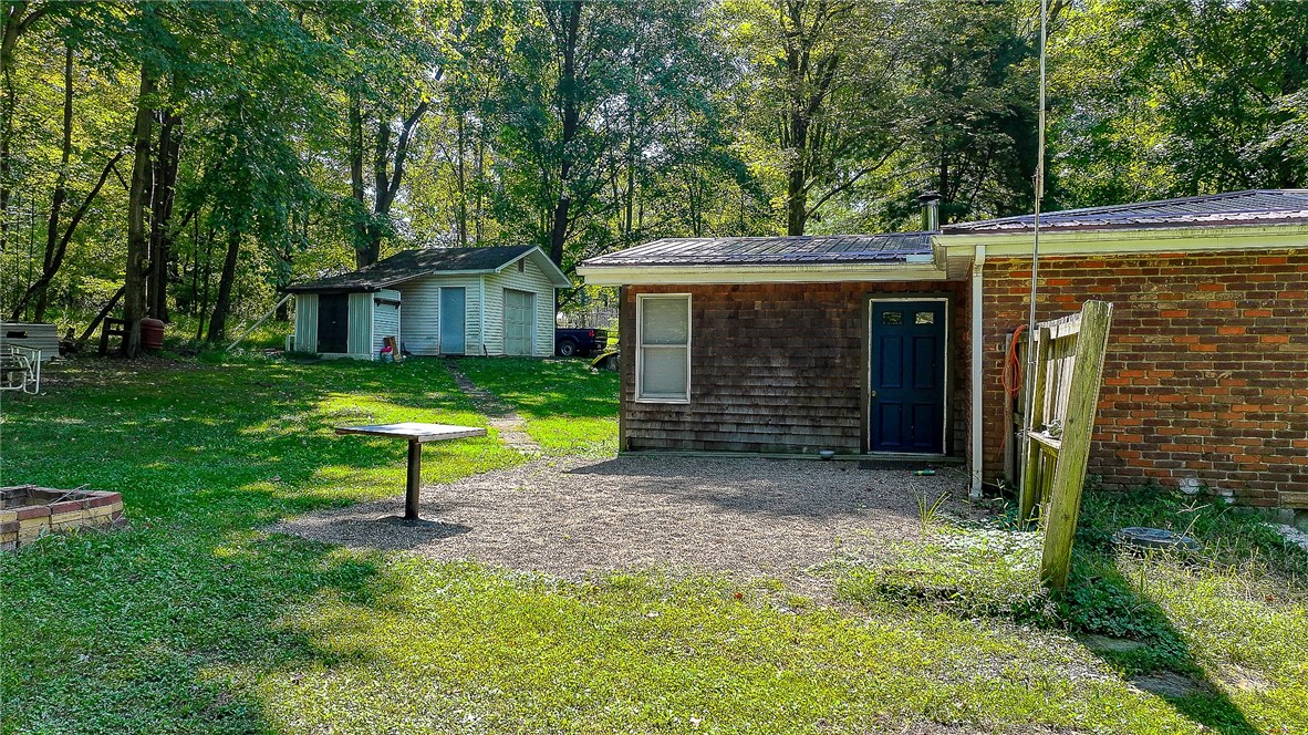106 Deer Rd