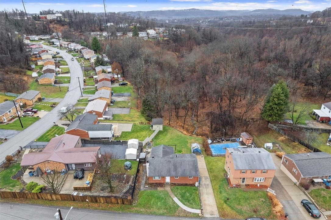 110 Old Barn Dr