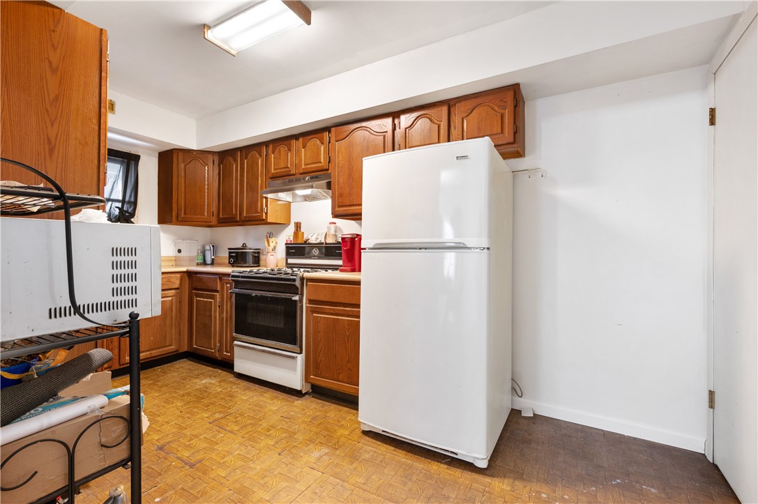801 North Ave