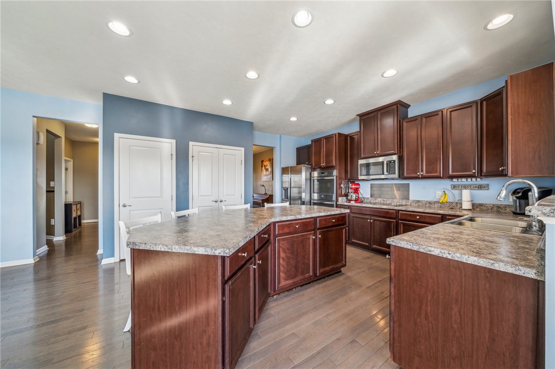414 Muirfield Ct