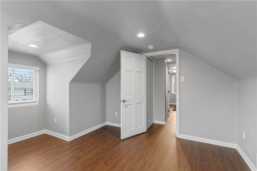 702 Overhill Dr