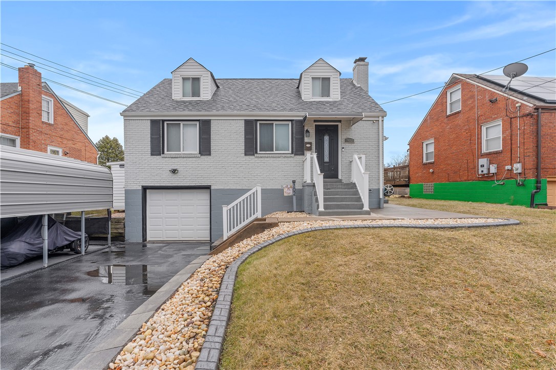 702 Overhill Dr