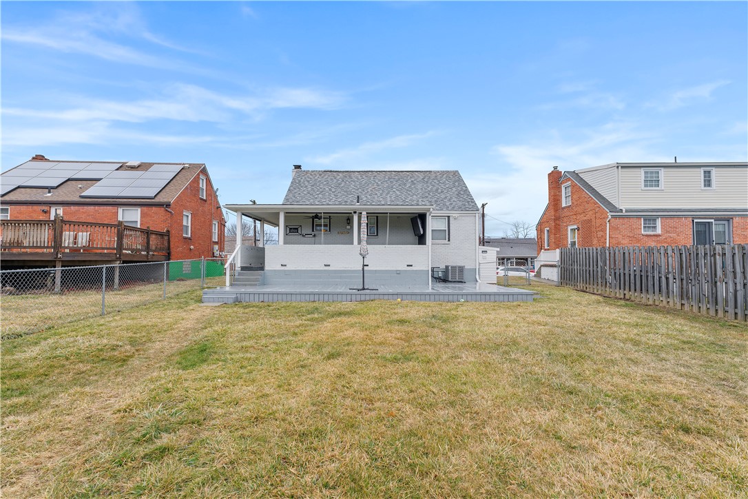702 Overhill Dr