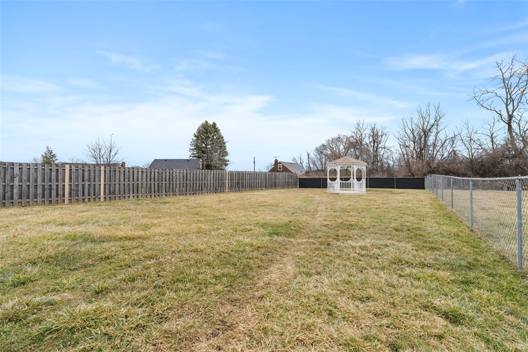 702 Overhill Dr