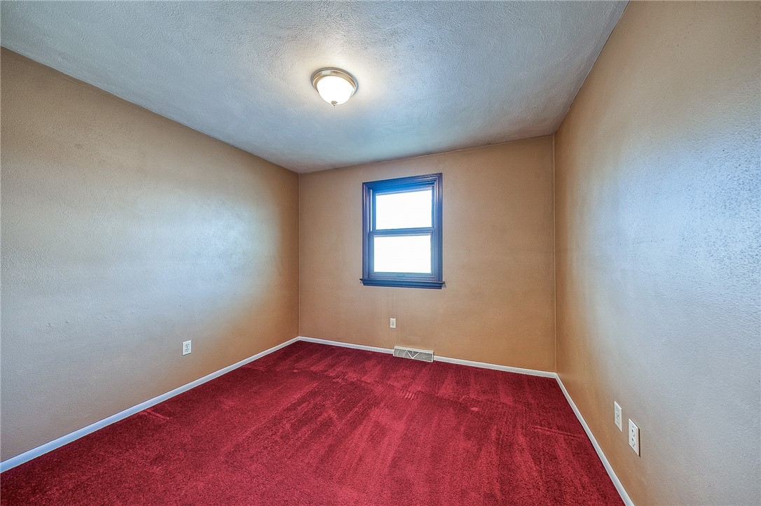 2141 Cayuga
