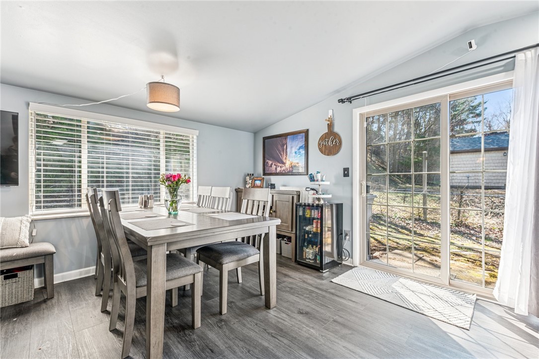 124 Carousel Dr
