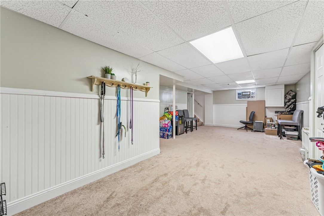 124 Carousel Dr