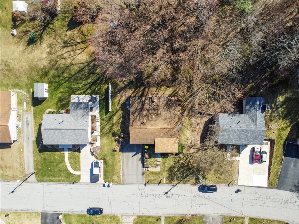 124 Carousel Dr