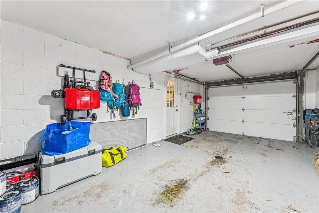 124 Carousel Dr