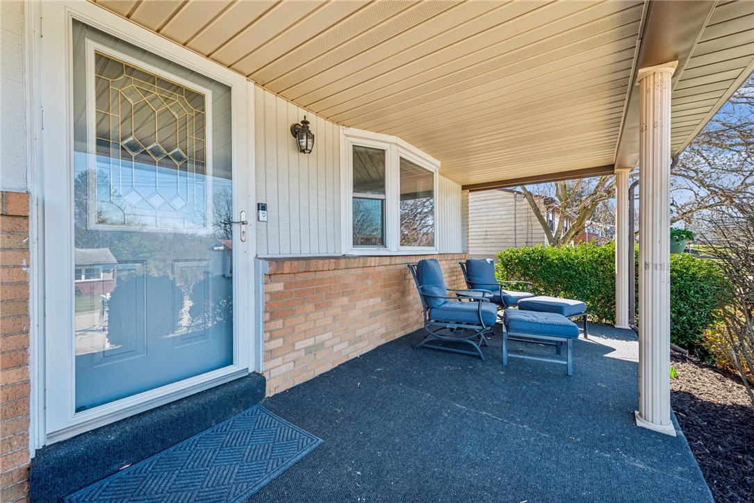 124 Carousel Dr