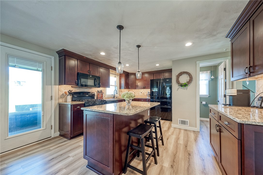5910 Graybrooke Dr