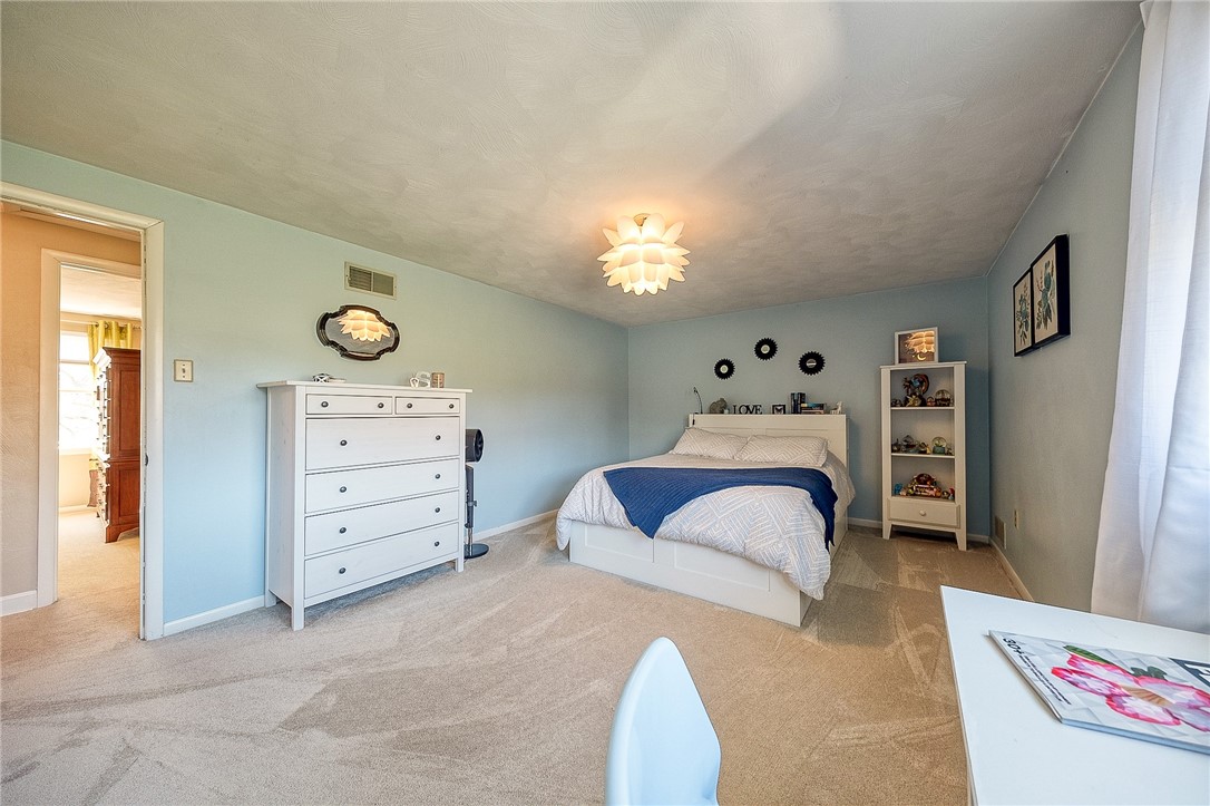 5910 Graybrooke Dr