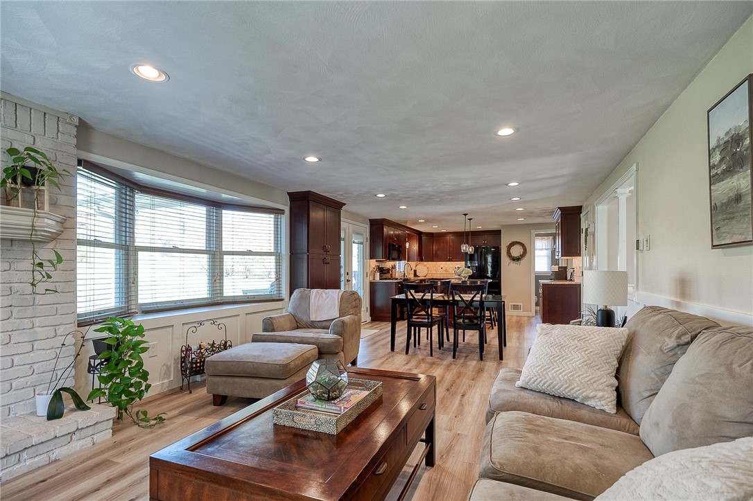5910 Graybrooke Dr