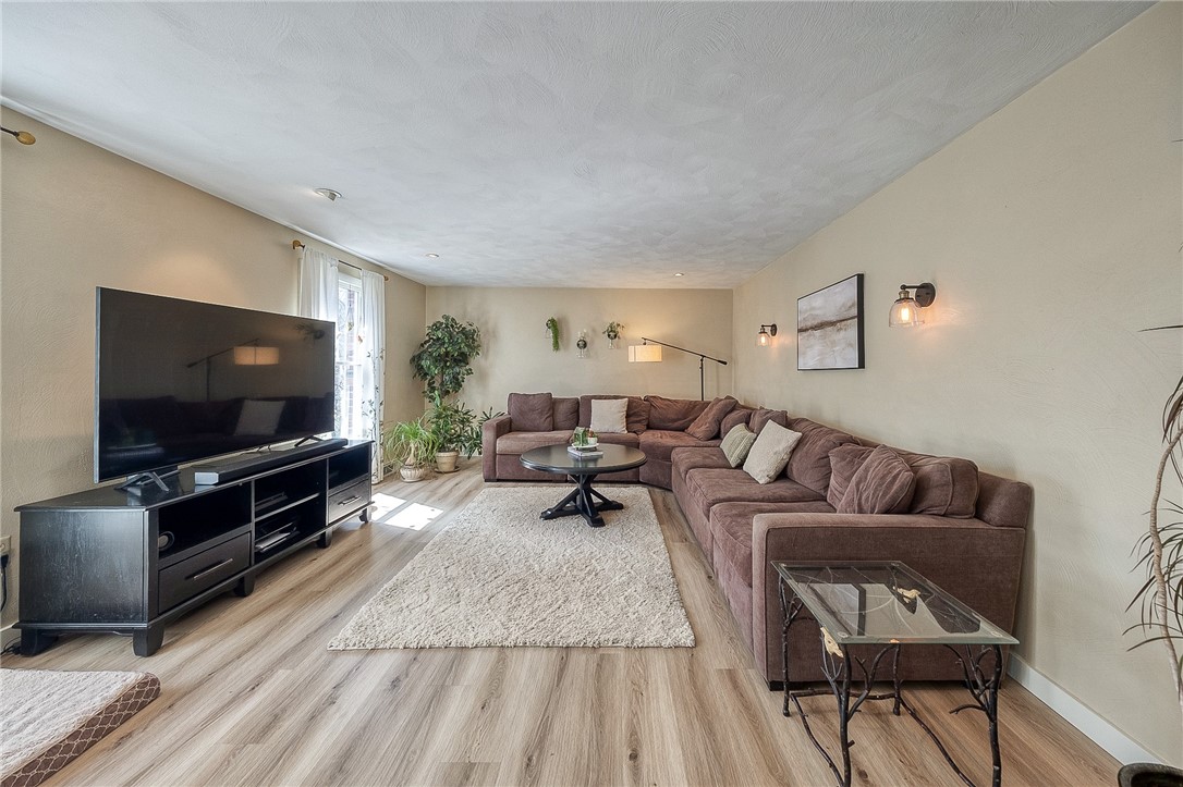 5910 Graybrooke Dr
