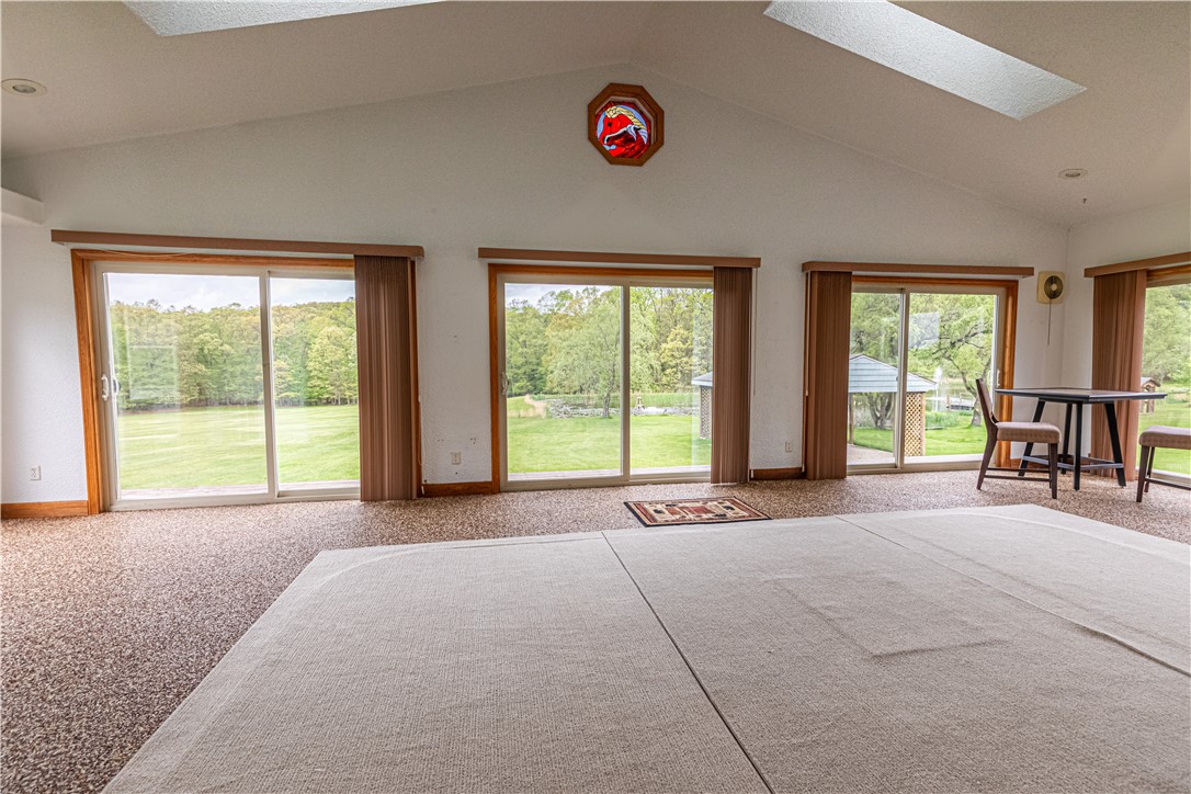 166 Ed Lees Ln