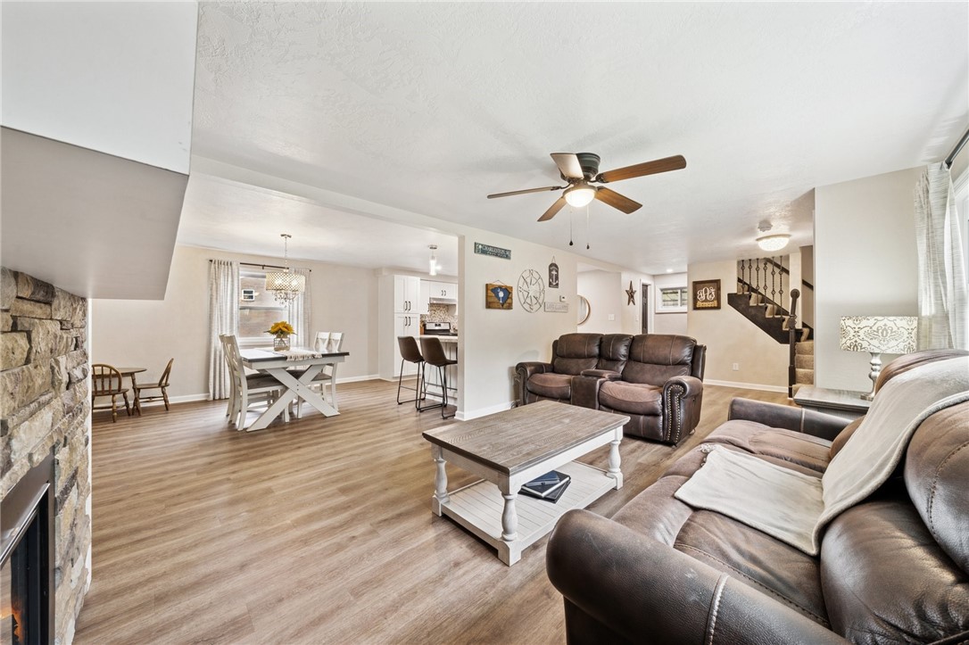 398 Holiday Park Dr