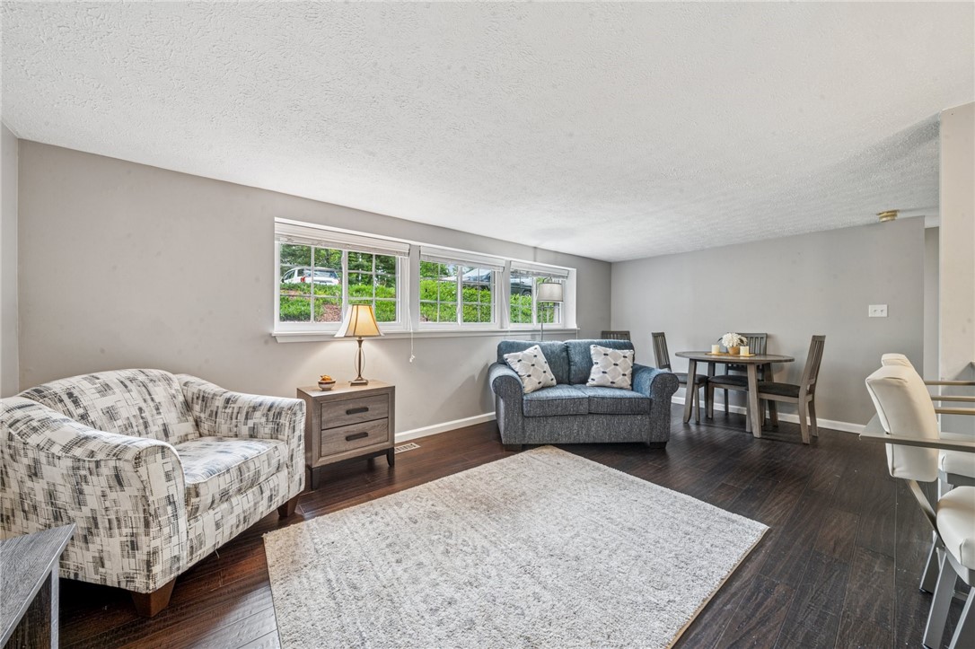 231 Coxcomb Hill Rd 3