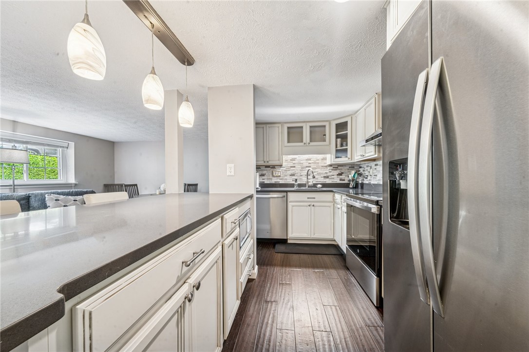 231 Coxcomb Hill Rd 3
