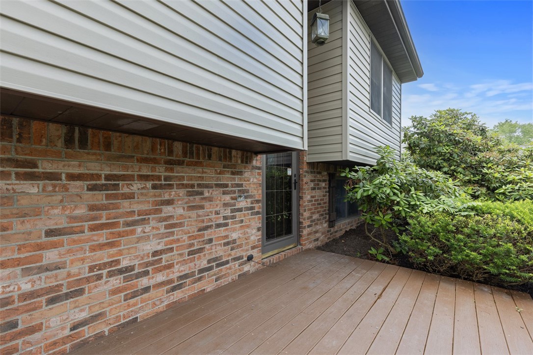 3863 Grist Mill Ln