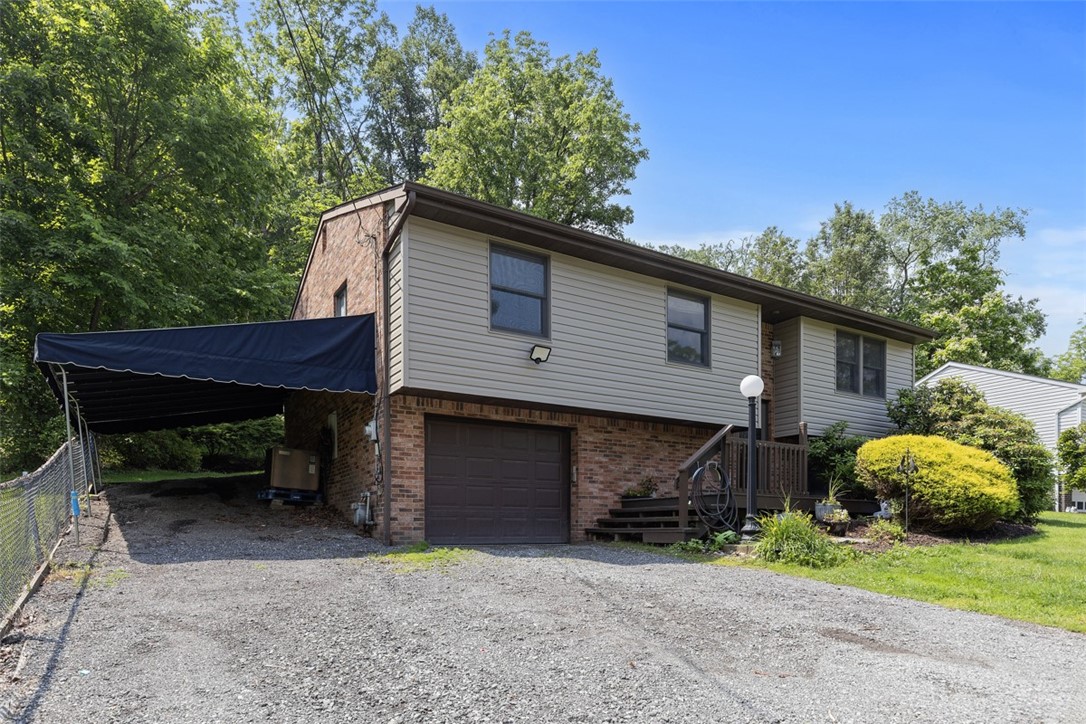 3863 Grist Mill Ln