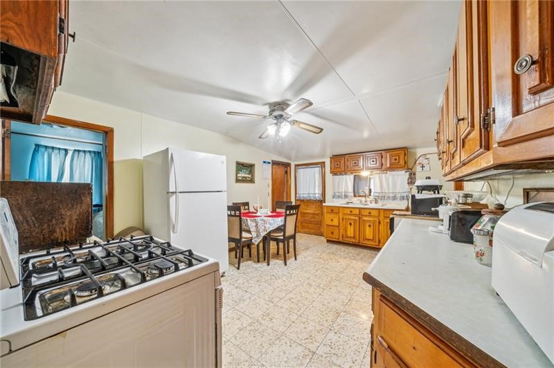 1920 & 1930 Renton Rd