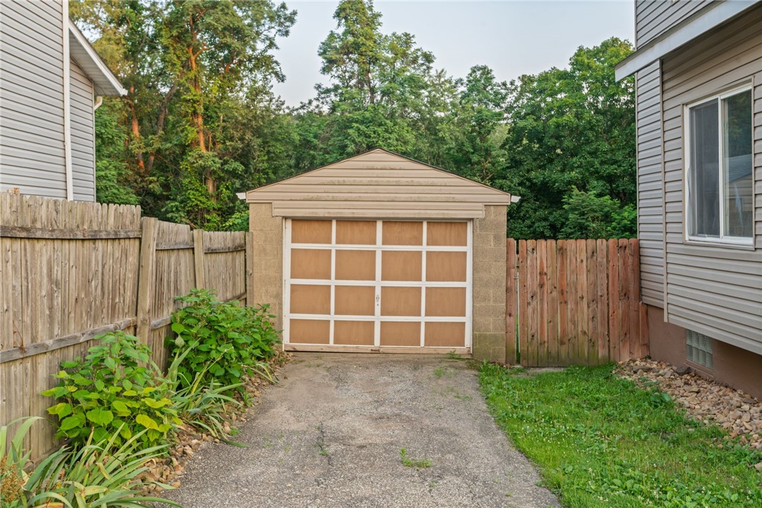 637 Memorial Drive