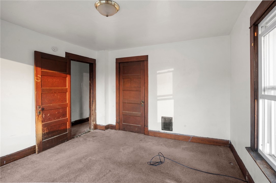 637 Memorial Drive
