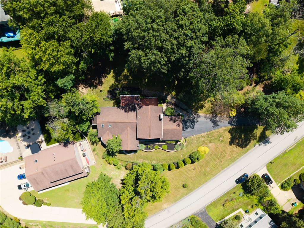 3218 Ridgeway Rd