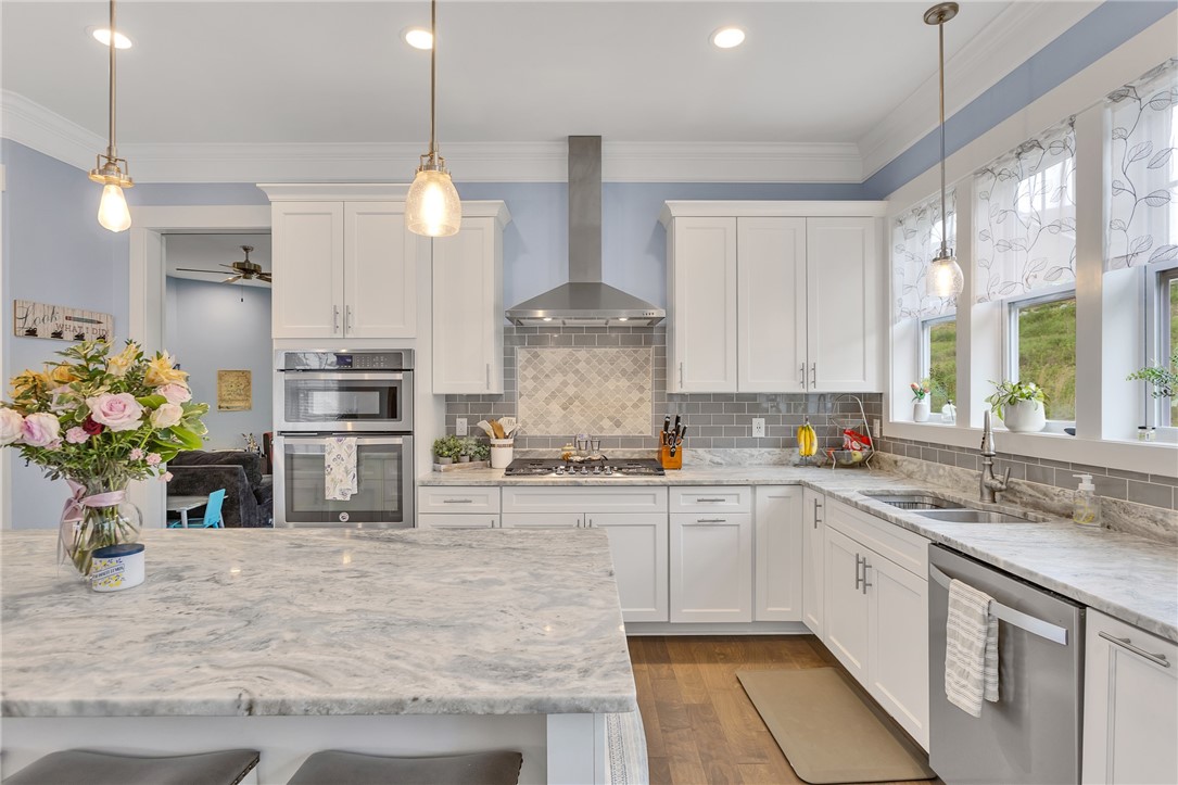 5525 Fontana Court