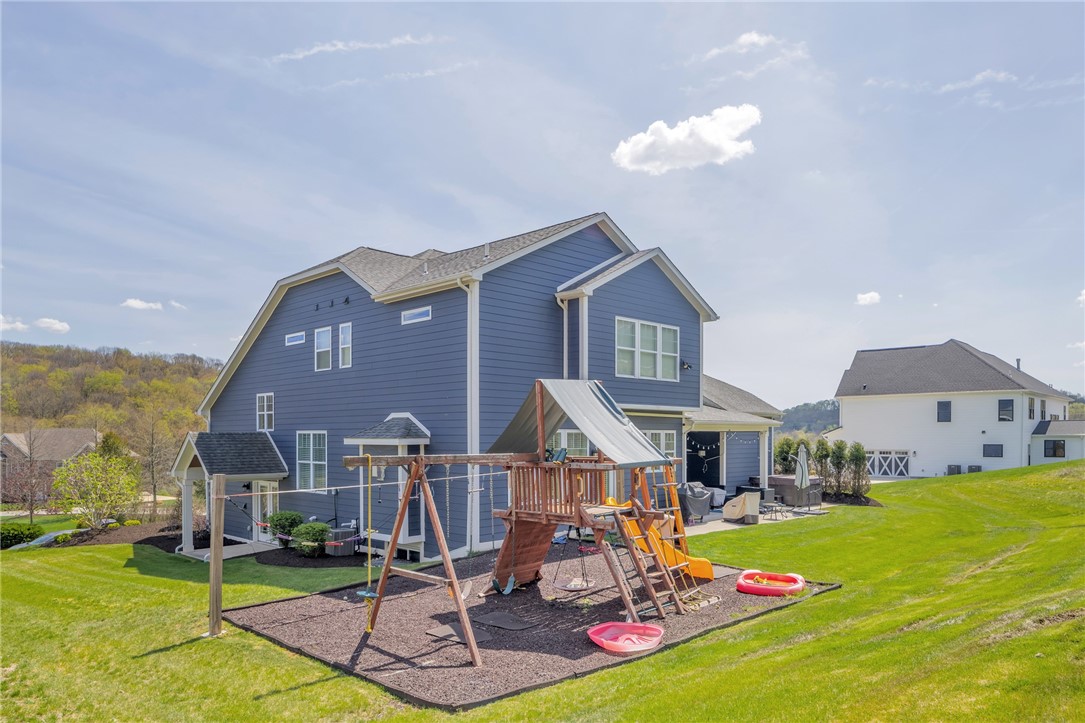 5525 Fontana Court