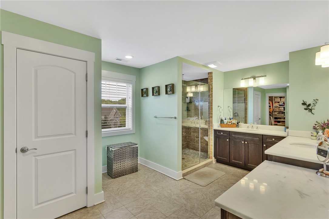 5525 Fontana Court