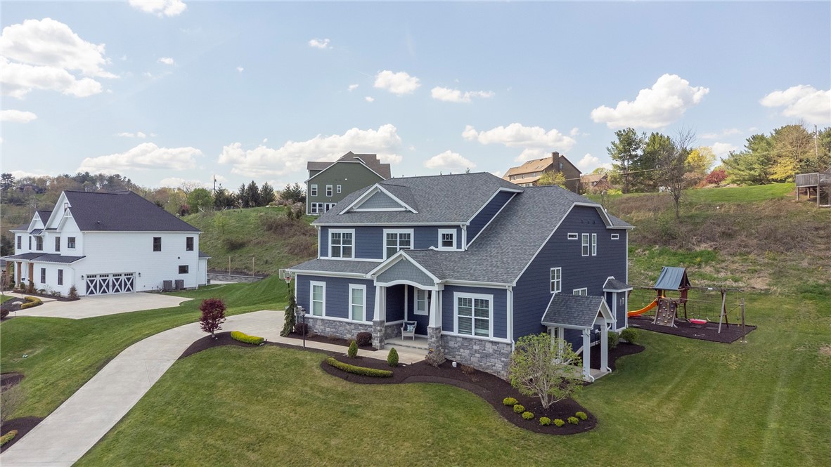 5525 Fontana Court