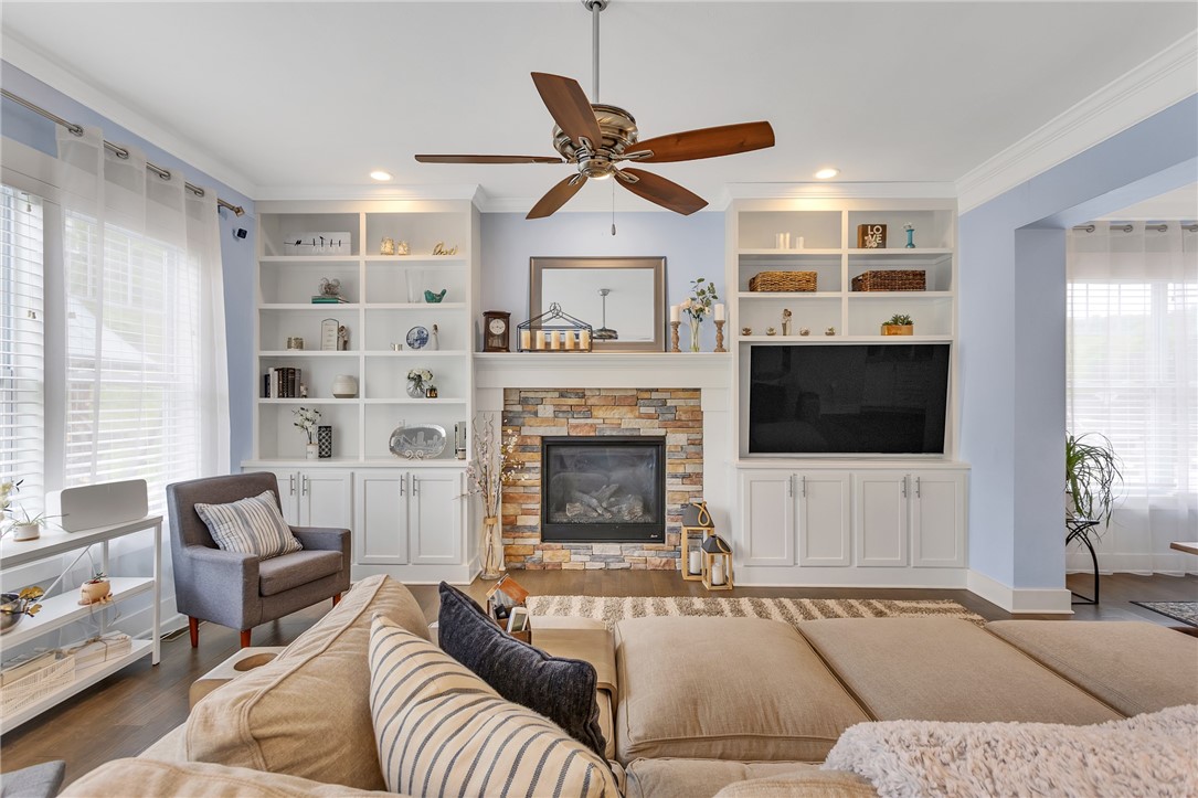 5525 Fontana Court