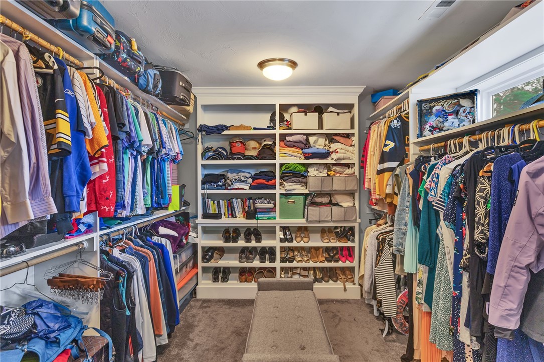5525 Fontana Court