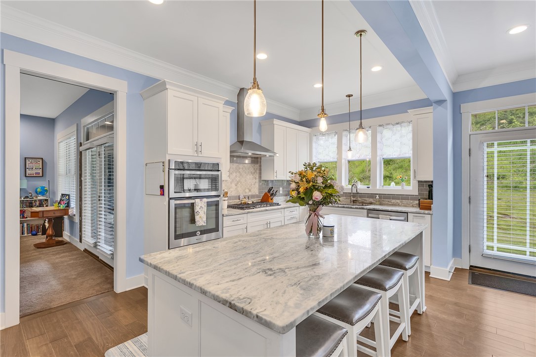 5525 Fontana Court