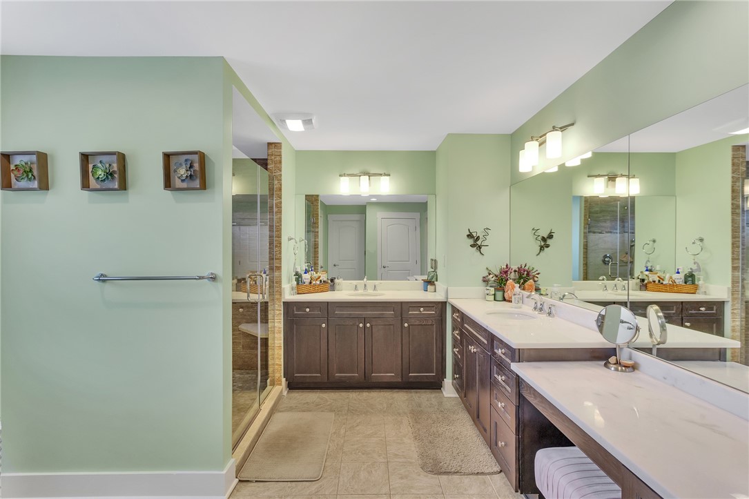 5525 Fontana Court