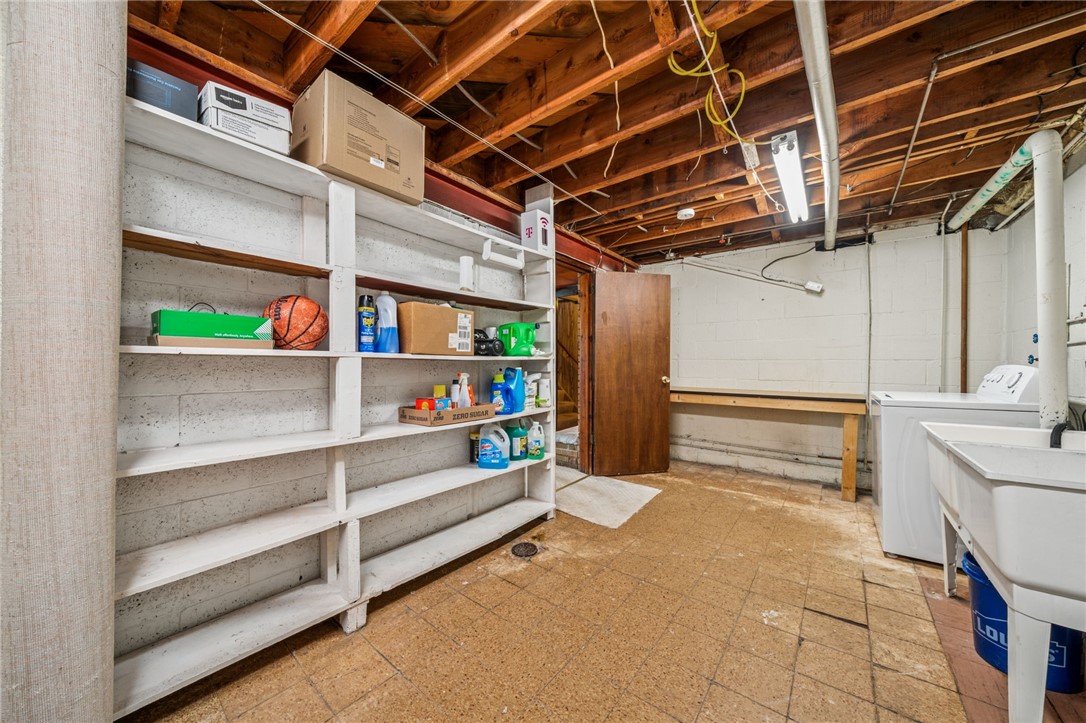 974 Renton Rd
