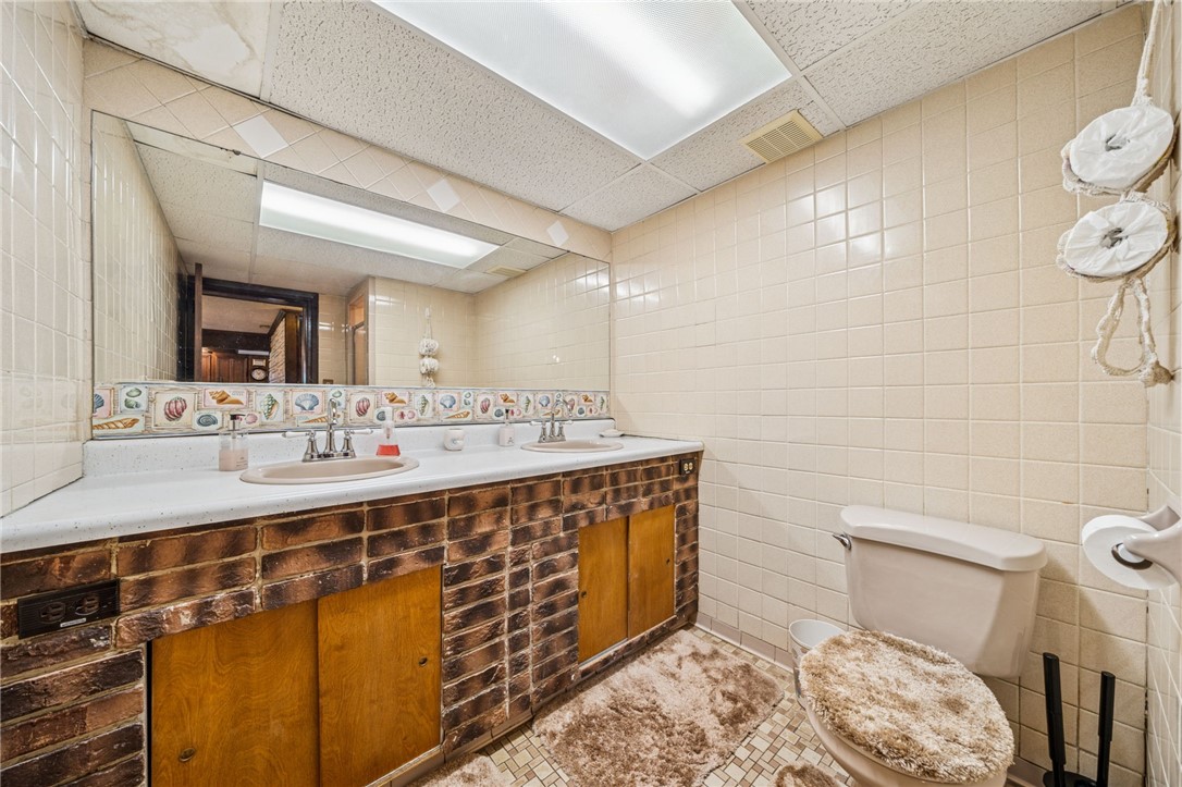 974 Renton Rd
