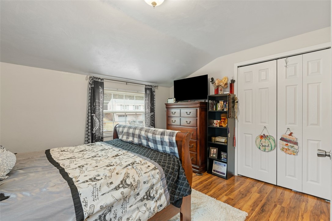 1513 Sugarloaf Dr