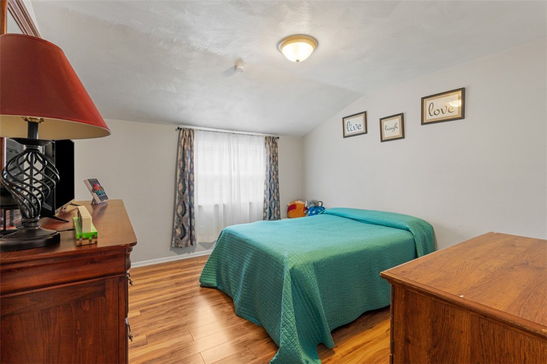1513 Sugarloaf Dr