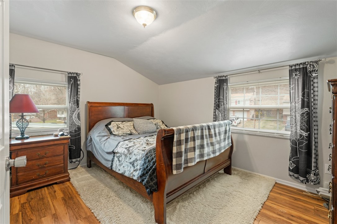 1513 Sugarloaf Dr