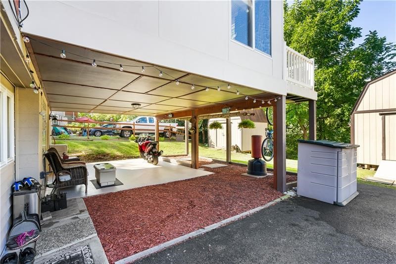1513 Sugarloaf Dr
