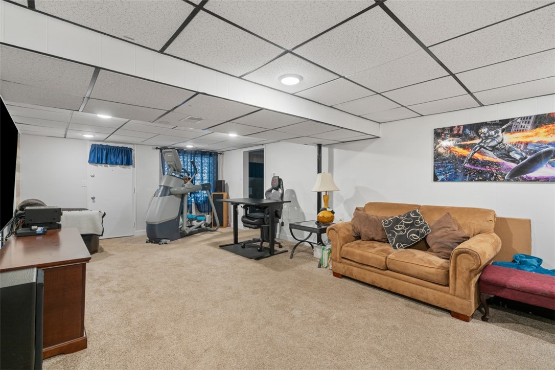 1513 Sugarloaf Dr
