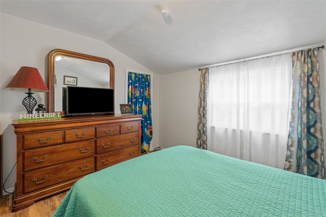 1513 Sugarloaf Dr